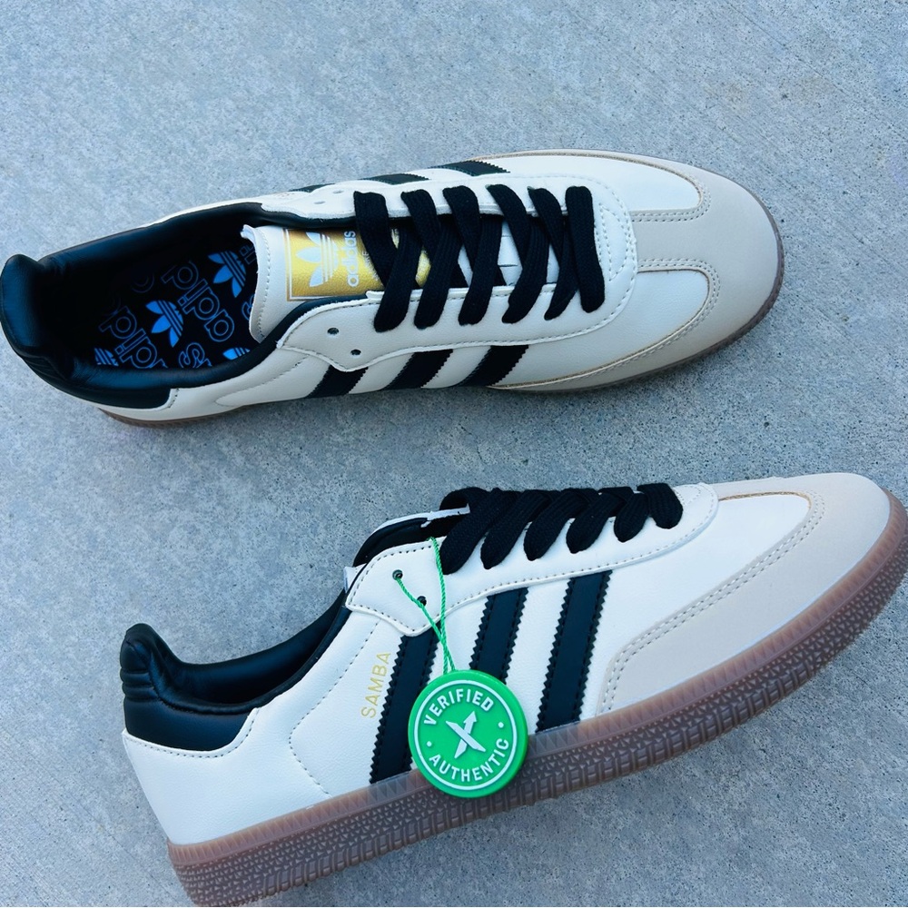 Adidas OG Samba White & Cream
(US 9.5W / 8.5M) NWOB